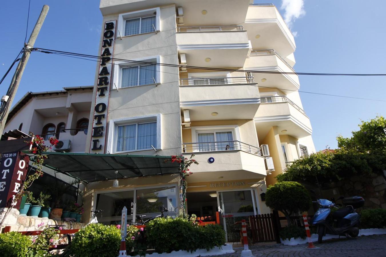 Bonapart Hotel Çeşme 외부 사진